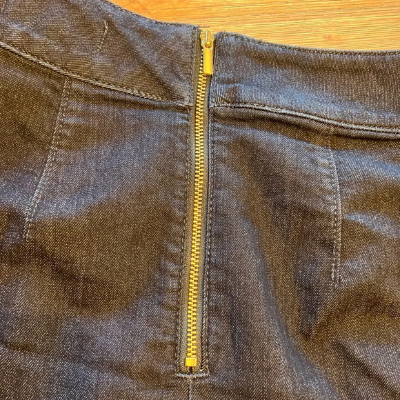 LOFT dark denim‎ mini skirt - Picture 4 of 6